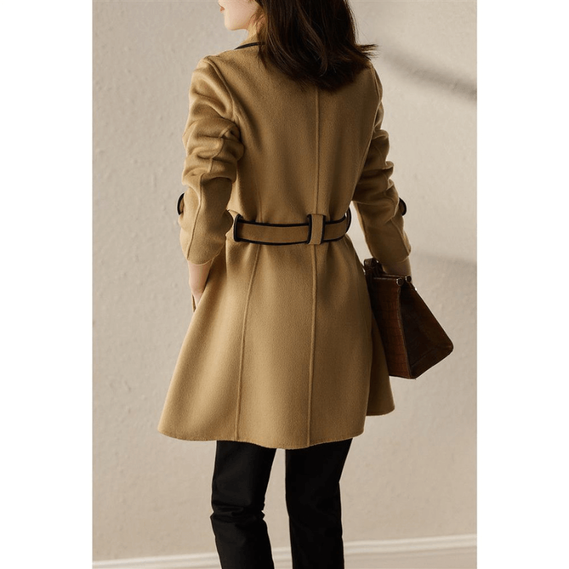 casacos e jaquetas
casacos
casaco para frio
casaco longo
casaco impermeável
casaco feminino impermeavel
casaco feminino de la
casaco feminino
casaco de lã
casaco de lâ batida
casaco de luxo
casaco de inverno
casaco de frio
casaco com ziper feminino
casaco