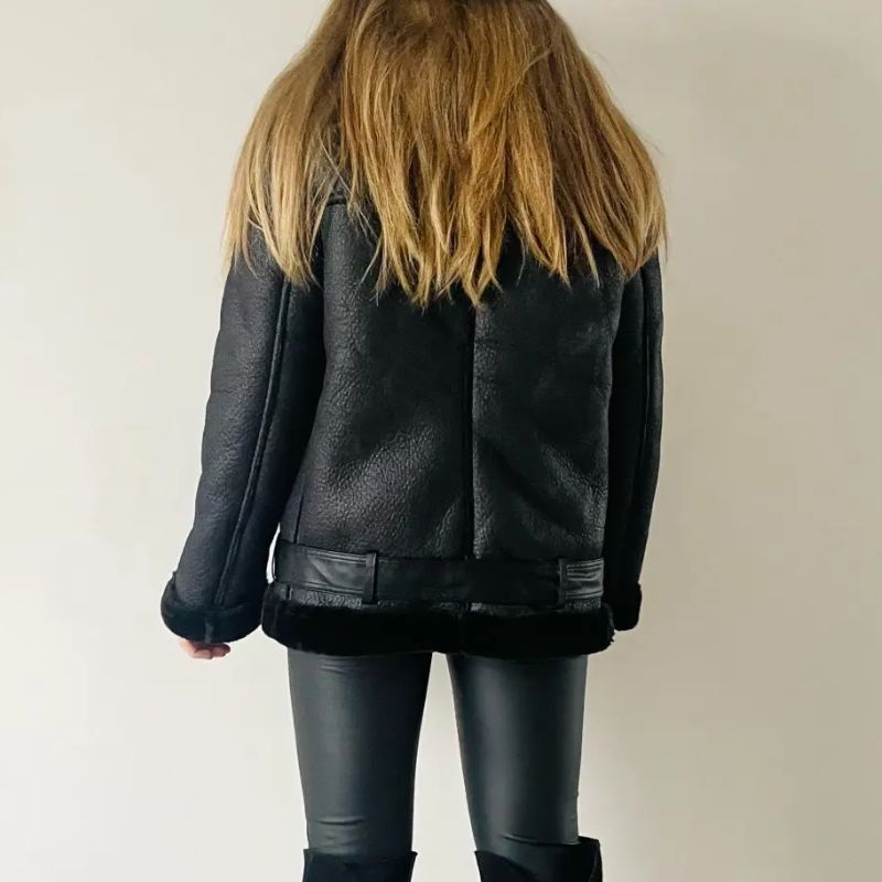 Jaqueta Feminina de Couro Legitimo - Velvet + Brinde Exclusivo