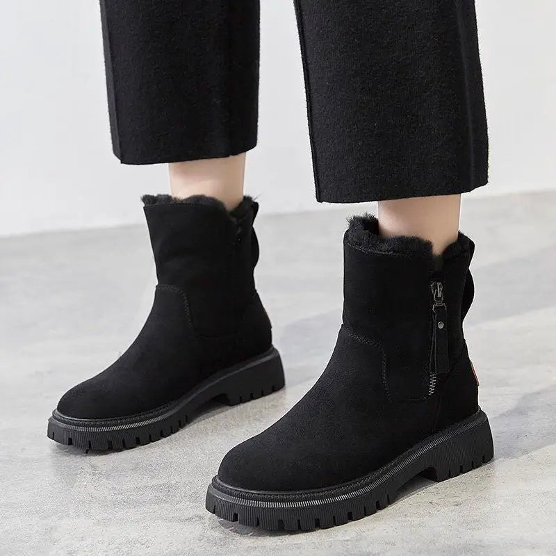 Bota Feminina de Inverno Camurça Peluciada - Reese