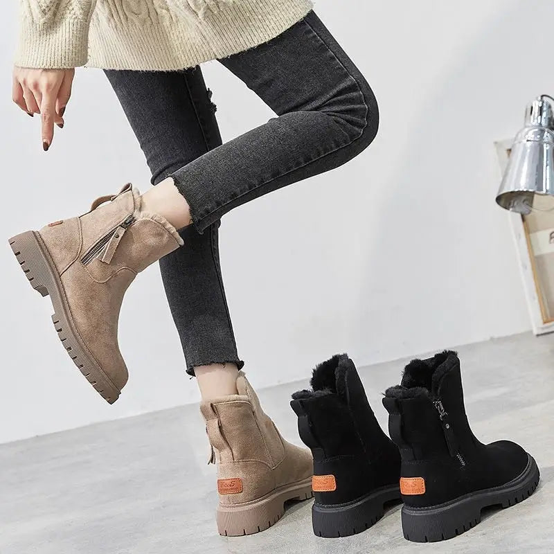 Bota Feminina de Inverno Camurça Peluciada - Reese