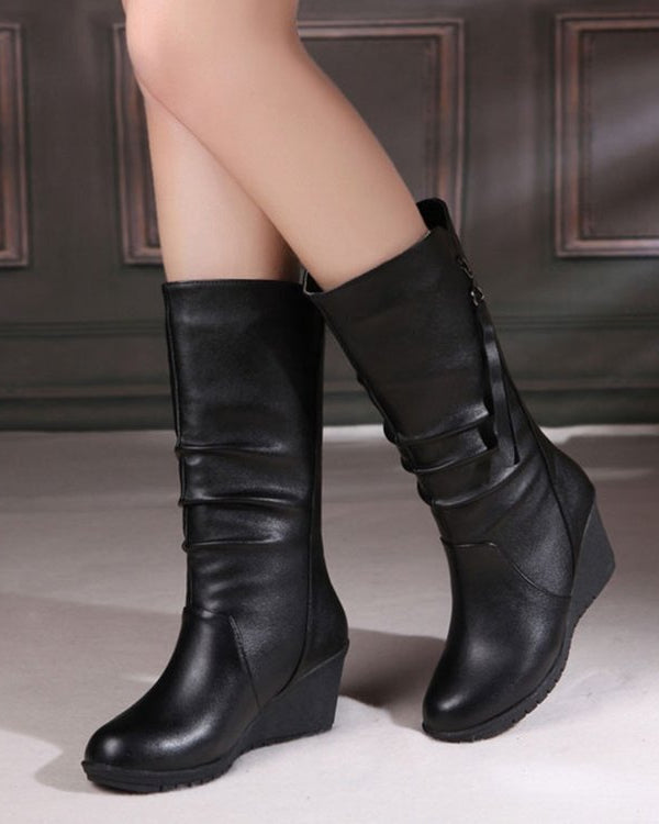 tendências inverno
tendência para o inverno
moda inverno
inverno24
Inverno
Botas de Inverno
botas
bota preta
bota leve
bota feminina preta
bota em promoção
bota de inverno
bota de frio
bota coturno
bota cano medio