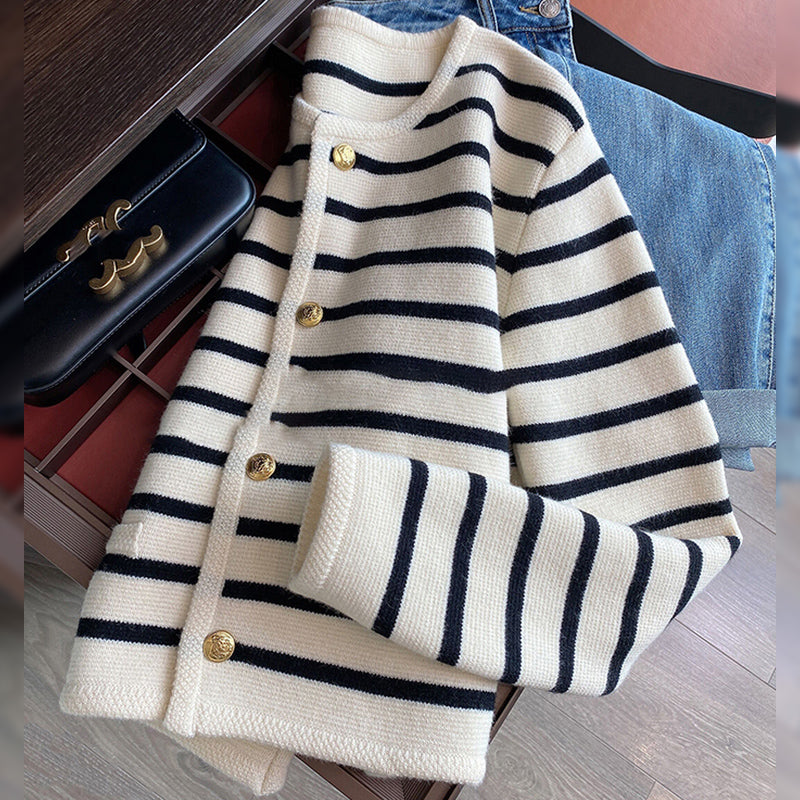 casaquinho feminino botoes
casacos e jaquetas
casaco para frio
casaco longo de lã batida
casaco longo
casaco impermeável
casaco feminino impermeavel
casaco feminino de la
casaco feminino
casaco de lã
casaco de lâ batida
casaco de inverno
casaco de frio
casaco com ziper feminino
Casaco