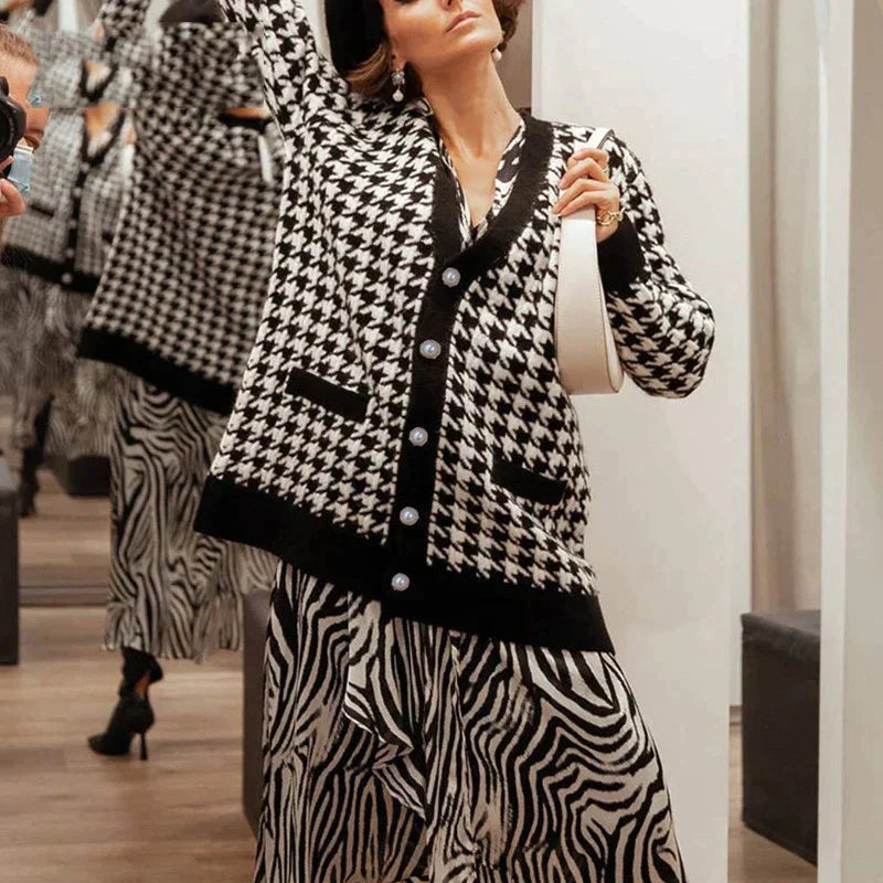 Casaco Feminino em Lã com Acabamento Refinado – Quinn