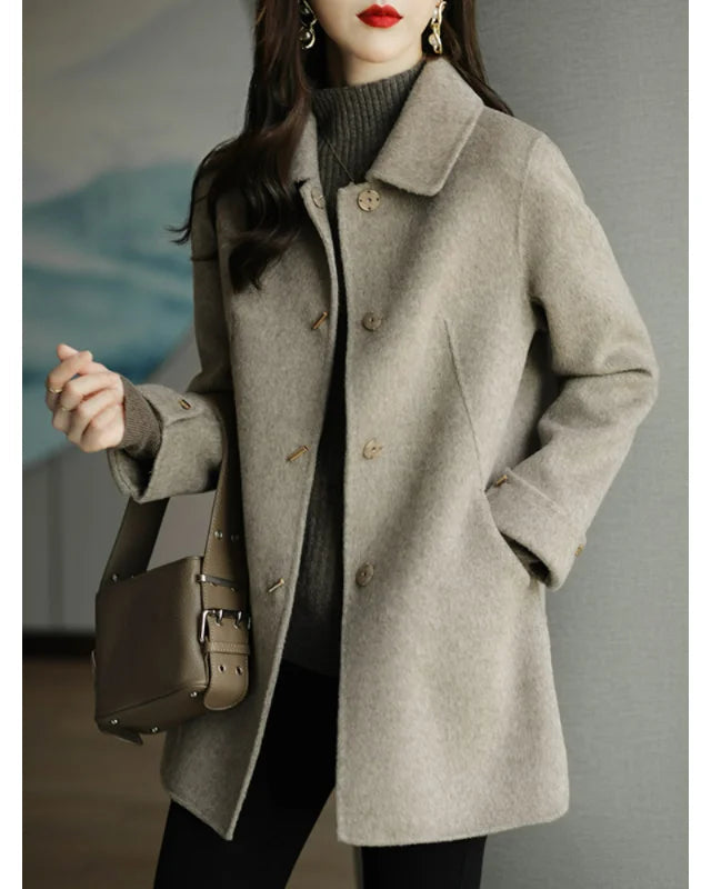 casacos e jaquetas
casaco de inverno
casaco feminino
casacos
casaco de frio
Casaco
casaco de luxo
casaco de lã
casaco impermeável
casaco de lâ batida
casaco para frio
casaco longo