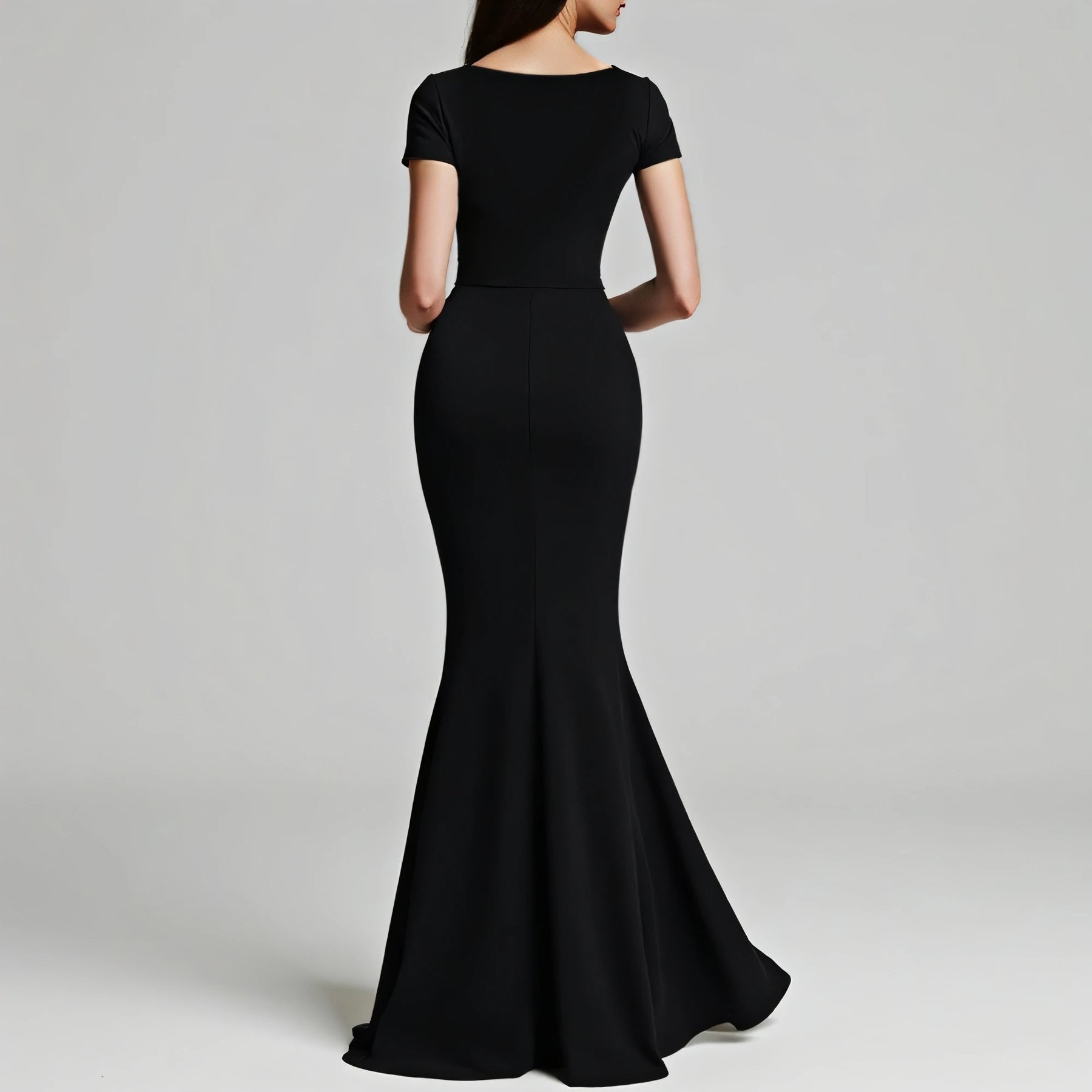 Vestido Longo Elegante com Decote - Kaela