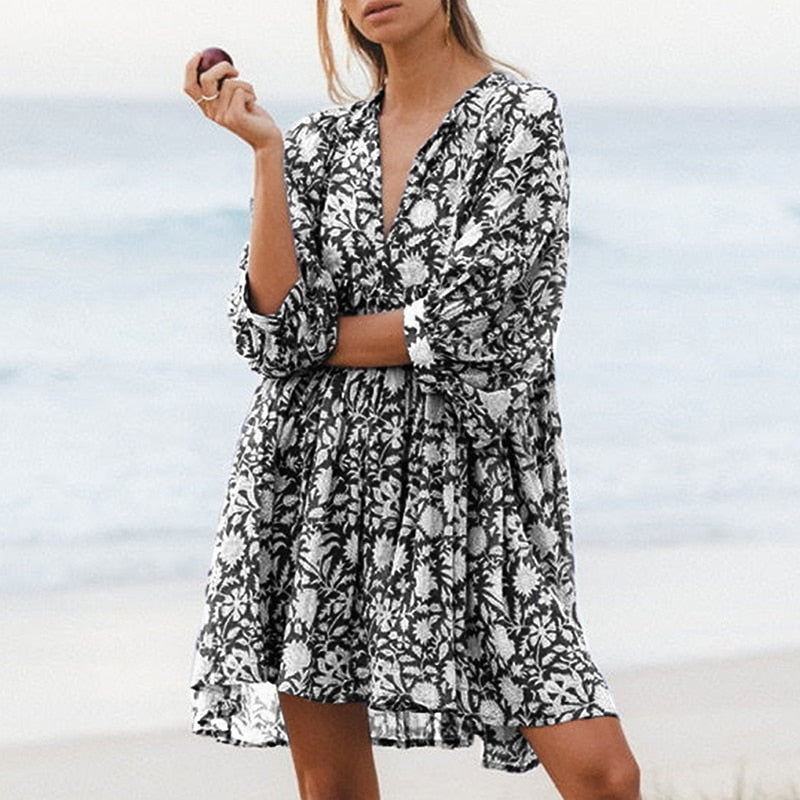 Vestido Curto Solto Estampado de Meia Manga