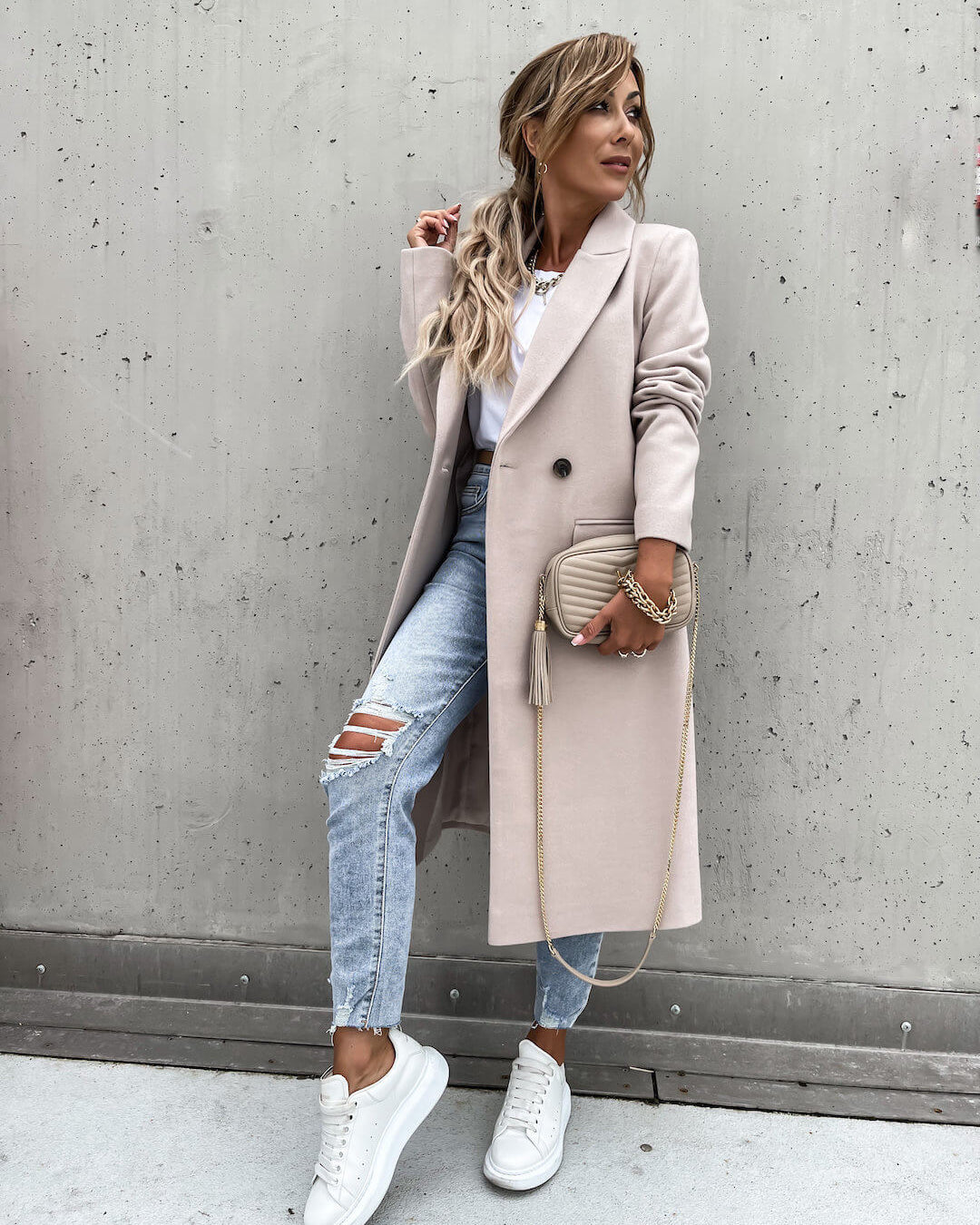 casacos e jaquetas
casacos
casaco para frio
casaco longo
casaco impermeável
casaco feminino impermeavel
casaco feminino de la
casaco feminino
casaco de lã
casaco de lâ batida
casaco de luxo
casaco de inverno
casaco de frio
casaco com ziper feminino
casaco