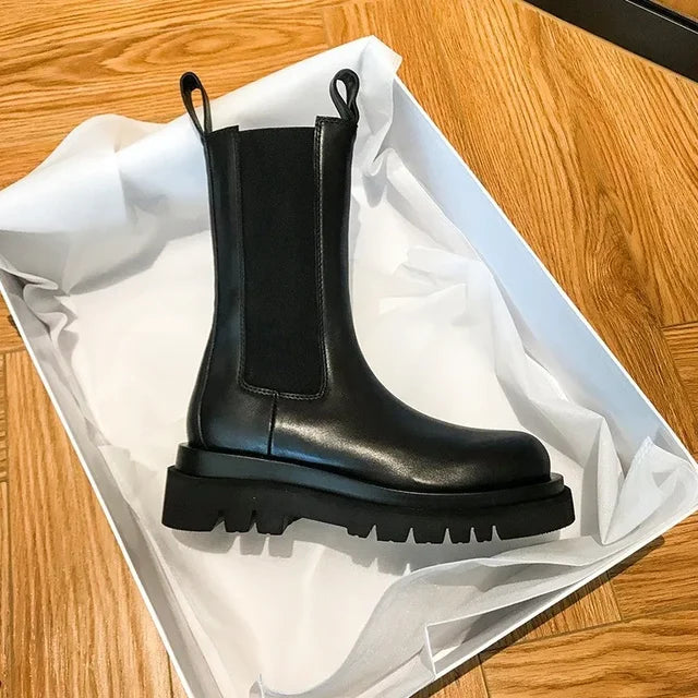 Bota Feminina de Inverno em Couro - Gleam
