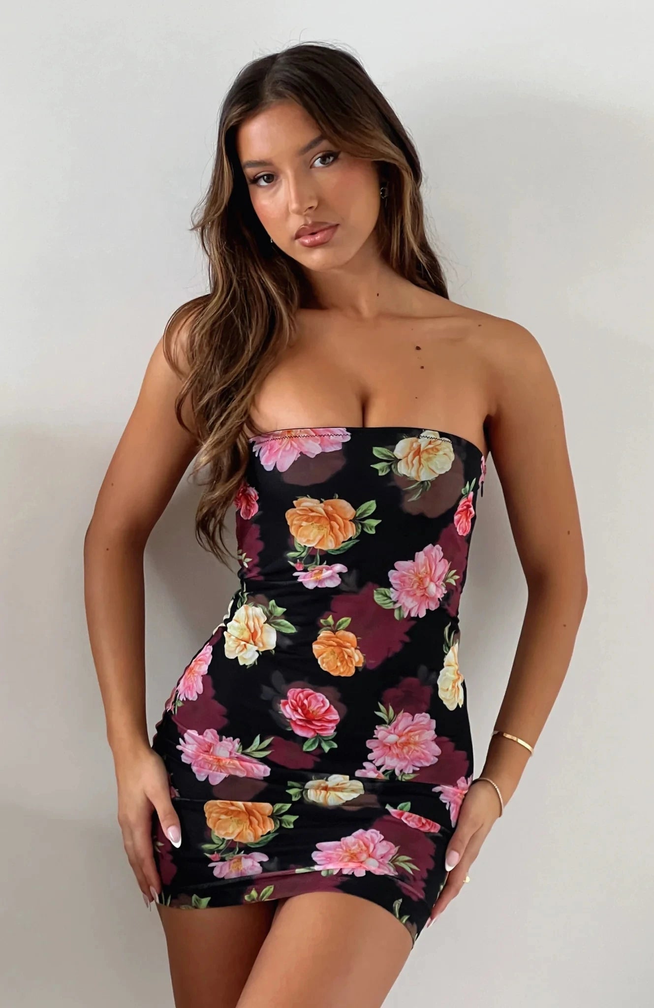 vestidos
Vestido
Vestido promoção
Vestido com desconto
vestido elegante
vestidos femininos elegantes
Vestido midi
vestidos femininos longo
Vestido floral
vestidos soltinhos
vestido longo