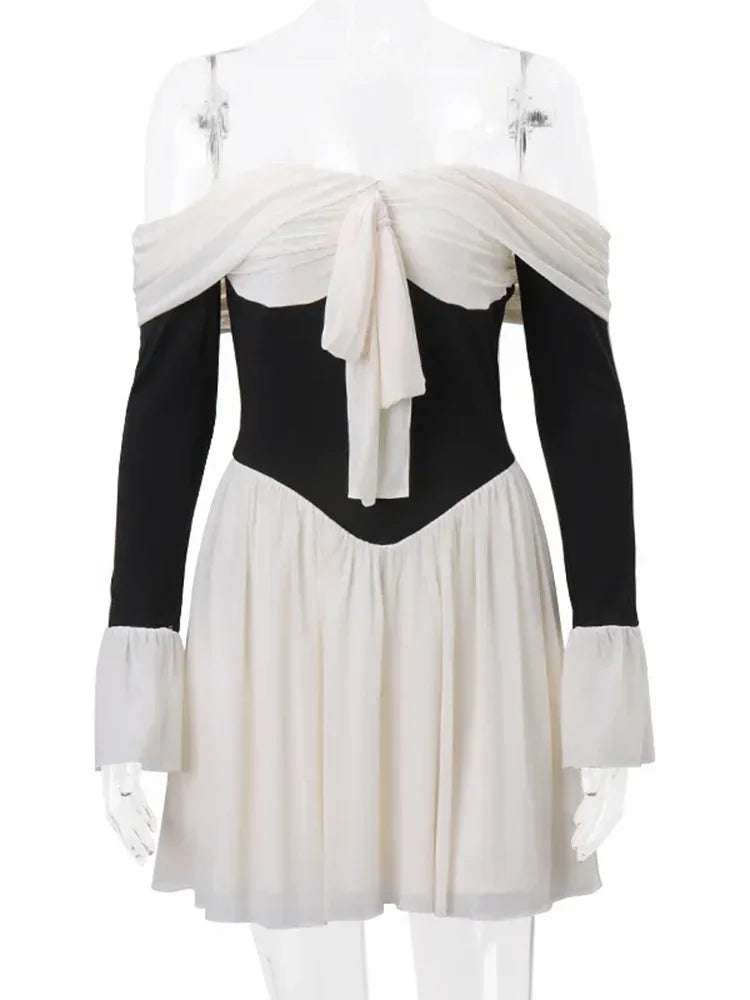 Vestido Curto de Renda Elegante - Freya