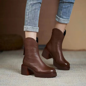 Bota Feminina de Inverno em Couro - Bianca