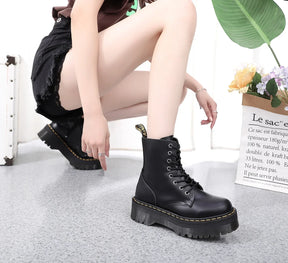 Bota Feminina de Inverno em Couro - Sparkle