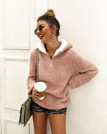 Casaco Feminino com Capuz Premium - Daphne