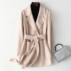 casacos e jaquetas

casaco de inverno

casaco feminino

casacos

casaco de frio

Casaco

casaco de luxo

casaco de lã

casaco impermeável

casaco de lâ batida

casaco para frio

casaco longo

