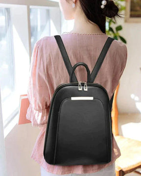 Mochila Feminina em Couro - Leather Chic