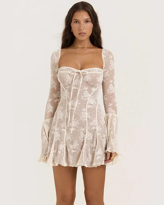 Vestido Curto Manga Comprida de Renda Oriana - PRIME