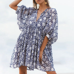 Vestido Curto Solto Estampado de Meia Manga