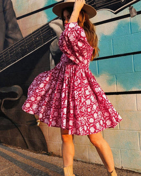 Vestido Curto Solto Estampado de Meia Manga