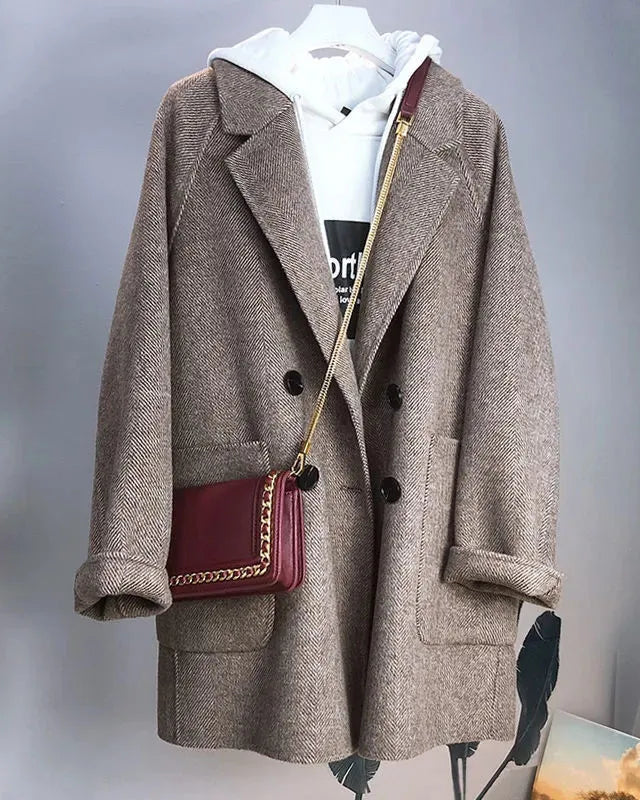 casacos e jaquetas

casaco de inverno

casaco feminino

casacos

casaco de frio

Casaco

casaco de luxo

casaco de lã

casaco impermeável

casaco de lâ batida

casaco para frio

casaco longo

