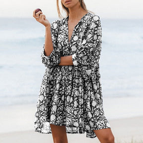 Vestido Curto Solto Estampado de Meia Manga